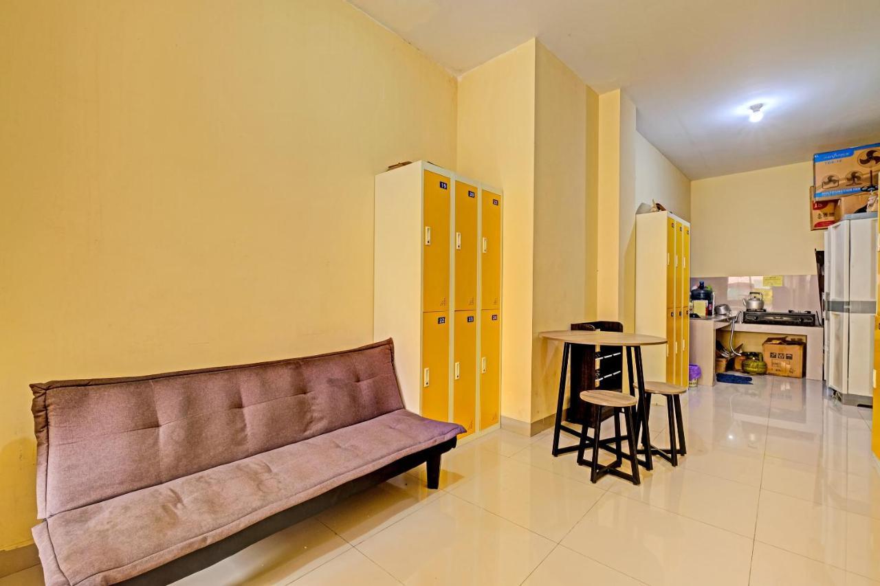 Oyo 91532 Malioboro Guesthouse Yogyakarta Luaran gambar