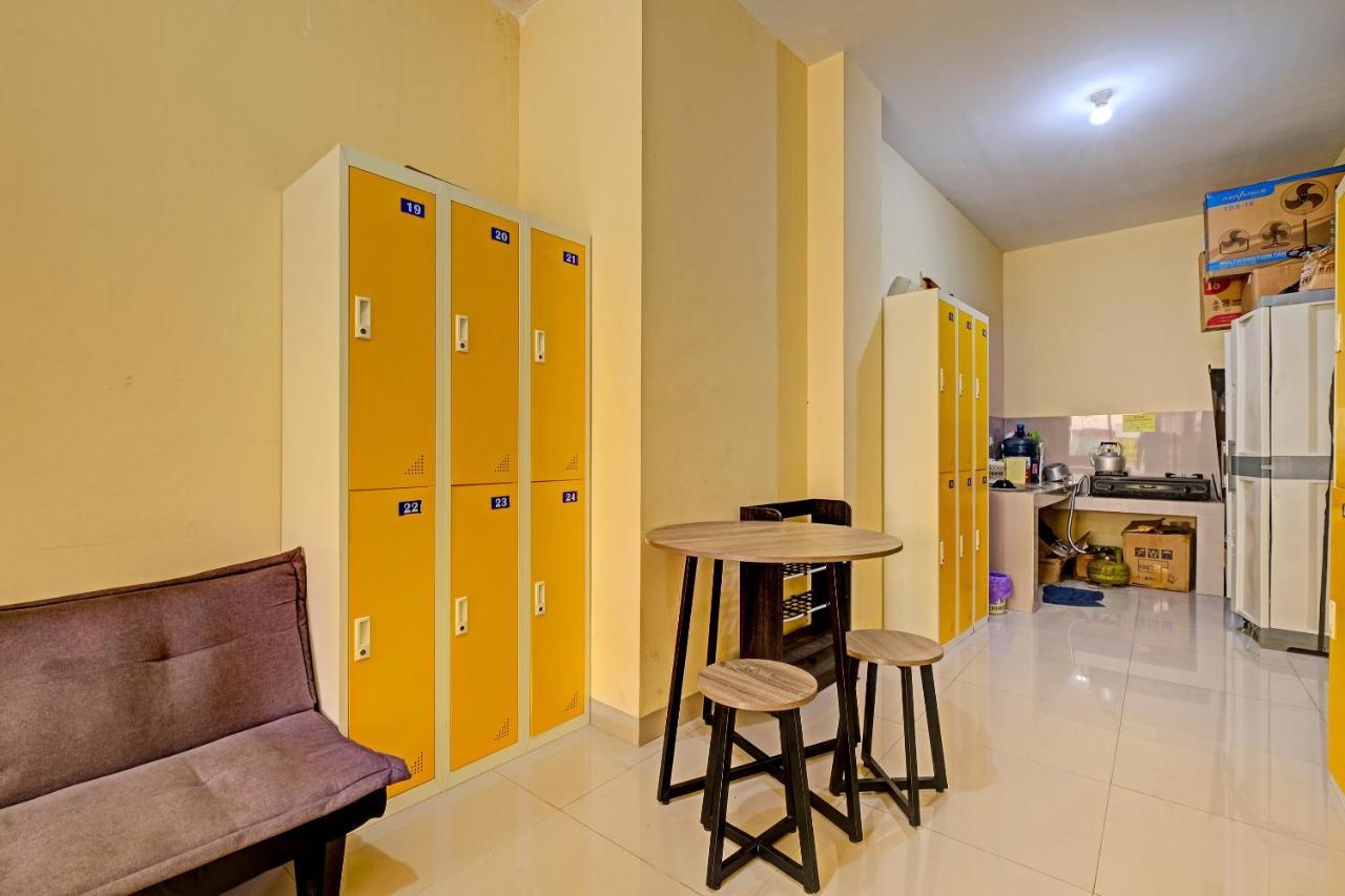 Oyo 91532 Malioboro Guesthouse Yogyakarta Luaran gambar